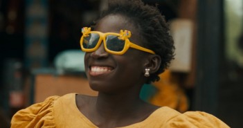 a-pequena-vendedora-de-sol-910x492