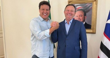 FELIPE CAMARÃO ASSUMIRÁ GOVERNO TEMPORARIAMENTE