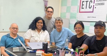 Reunião entre pesquisadores do ETC e representantes da Agência Tambor (Acervo ETC)